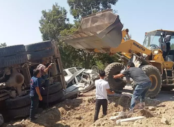 شاحنة تصطدم بجنازة في تركيا وتقتل أربعة (صور)