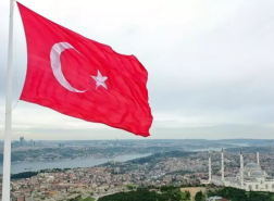 كارثة العنصرية.. هجرة الأموال العربية تفقد تركيا مليار دولار في شهرين