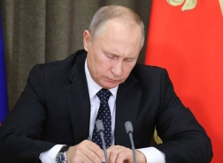 بوتين يوقع قراراً مهماً بشأن منح الجنسية الروسية للأجانب