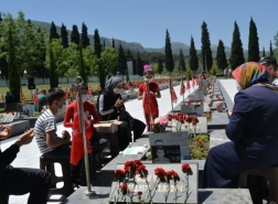 عائلات تركية تستذكر فقدان 301 عامل بكارثة منجم سوما