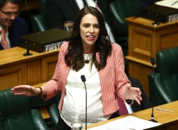 مقهى نيوزيلندي يرفض استقبال رئيسة الوزراء بسبب امتلائه بالزبائن