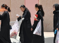 قرار كويتي جديد بشأن بيع الخادمات