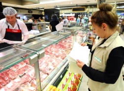 أكثر من 63 مليون ليرة غرامة لمحلات بيع الأغذية في تركيا
