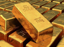 أسعار الذهب تتراجع من أعلى مستوى تاريخي