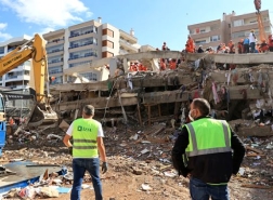 وزير تركي : سنقدم 43 ألف ليرة مساعدة لضحايا زلزال ازمير