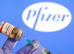 أول دولة خليجية تسمح بالاستخدام الطارئ للقاح فايزر