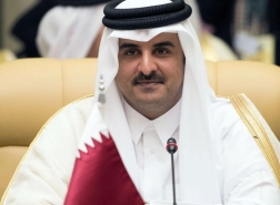 أمير قطر يدعو المستثمرين لاستغلال الفرص في بلاده