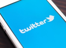 تويتر تعتزم إزالة المعلومات الزائفة حول لقاحات كورونا