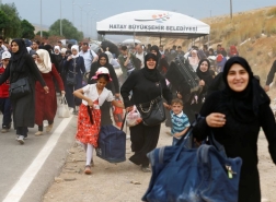 هل تحضر تركيا لإعادة اللاجئين السوريين إلى بلادهم؟