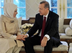 كيف احتفلت زوجة الرئيس أردوغان بعيد ميلاده؟