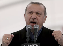 تركيا تعلق شراء مروحيات من إيطاليا وتطلب اعتذارا
