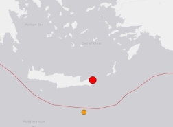 زلزال قوي يضرب جزيرة كريت اليونانية ويثير الذعر في إزمير