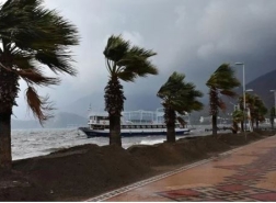 نصائح من حاكم إسطنبول والأرصاد التركية لتفادي أضرار العاصفة اليوم