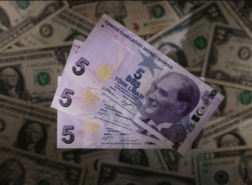 تحسن طفيف على الليرة التركية وسط ترقب لقرار جديد من البنك المركزي