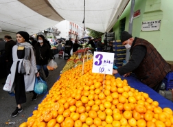 المركزي التركي ينشر توقعات التضخم وسعر صرف الليرة في نهاية العام