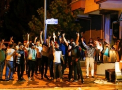 تركيا تنقل آلاف السوريين من أحد أحياء أنقرة مقابل حوافز