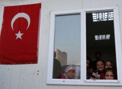 وزير الداخلية التركي يكشف أعداد السوريين المجنسين
