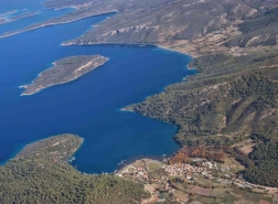 رجل أعمال غامض يرفع سعر بيع جزيرة ساحرة في تركيا