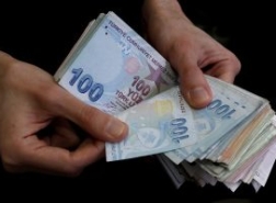 الليرة التركية تنخفض مقابل الدولار لليوم الخامس