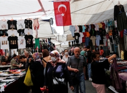 الحكومة التركية ترضي موظفيها بزيادة الأجور قريبا
