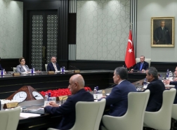 أردوغان يدعو صناع القرار لاجتماع اقتصادي مفاجئ