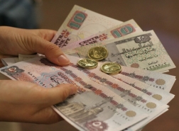 مصر تخطط لإطلاق مشتقات جديدة للعملة للتحوط من تراجع الجنيه