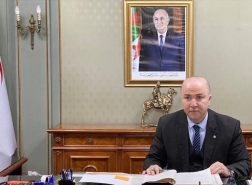 رئيس وزراء الجزائر يعتذر للمواطنين عن ندرة سلع مدعومة