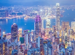 هونغ كونغ تغري السياح بـ500 ألف تذكرة طيران مجانًا