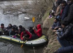 تركيا تمنع مهاجرين سوريين من العبور إلى اليونان