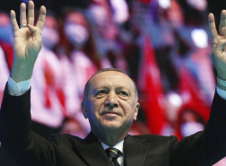 أردوغان يلمّح إلى ترشحه لولاية أخيرة في 2023