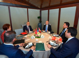 بعد الفشل في الانتخابات.. إعلان تفكيك الطاولة السداسية بتركيا