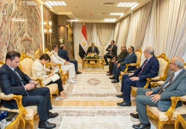 مسؤولون مصريون وأتراك يبحثون سبل التعاون في الصناعات العسكرية (مجلس الوزراء المصري)