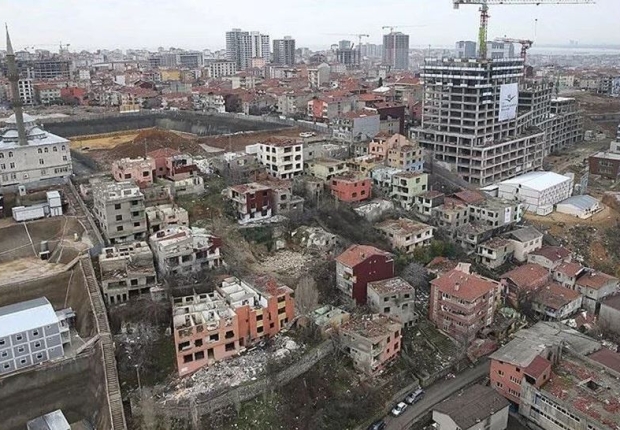 ستعطى الأولوية للمباني الواقعة في مناطق مغلقة أمام البناء في إسطنبول وغير مقاومة للزلازل