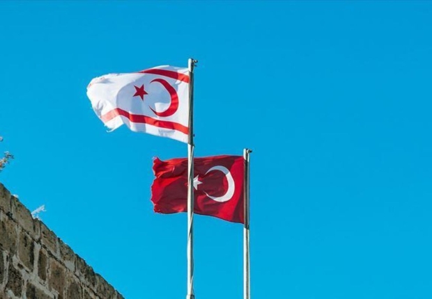 علما تركيا وجمهورية شمال قبرص التركية-صورة أرشيفية