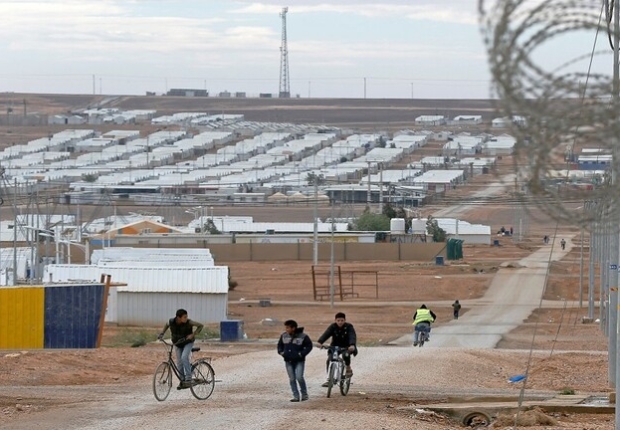 لاجئون سوريون في الاردن - رويترز