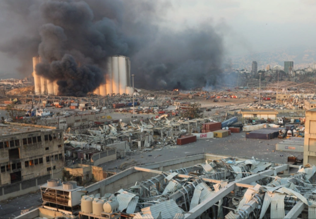 أضرار هائلة تسبب بها انفجار مرفأ بيروت
