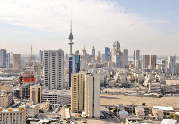 منذ سبتمبر/ أيلول 2017 بدأت الكويت إجراءات حكومية متتالية، لما أسمته "تكويت الوظائف"