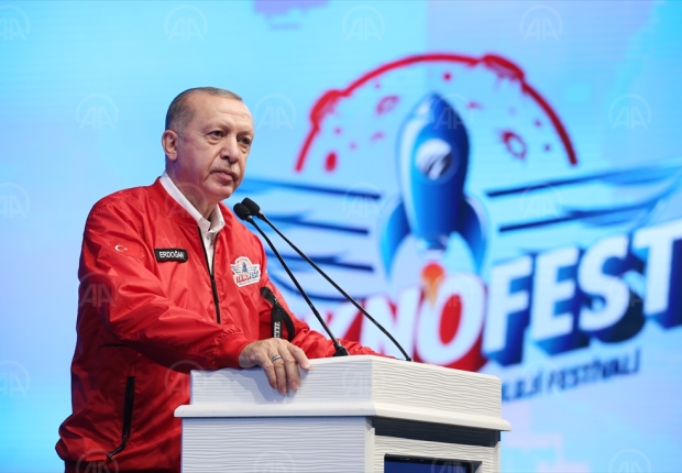 الرئيس التركي رجب طيب أردوغان خلال كلمة له بمهرجان تكنوفست - الأناضول