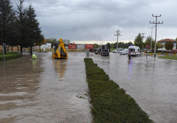 الأرصاد حذرت المواطنين من حدوث فيضانات - أرشيف