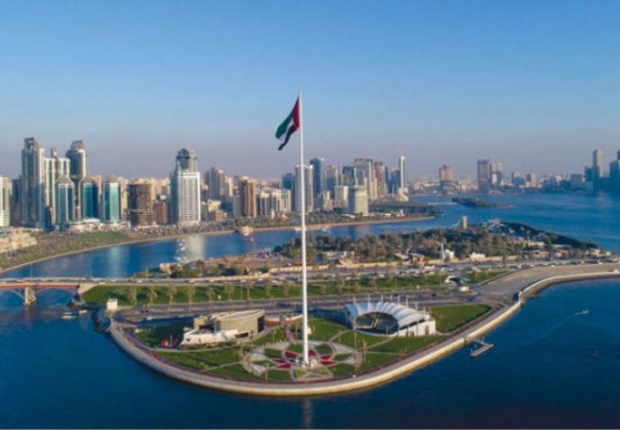 تمر دول الخليج بأسوأ أزمة اقتصادية ومالية في تاريخها