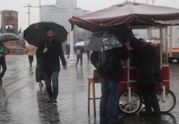 أجواء الأمطار في مدينة اسطنبول - أرشيف