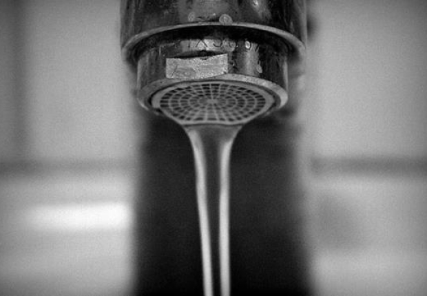أجل المجلس مقترح أخر لرفع أسعار المياه في المدينة بنسبة 25 في المائة إلى شهر مايو 2021