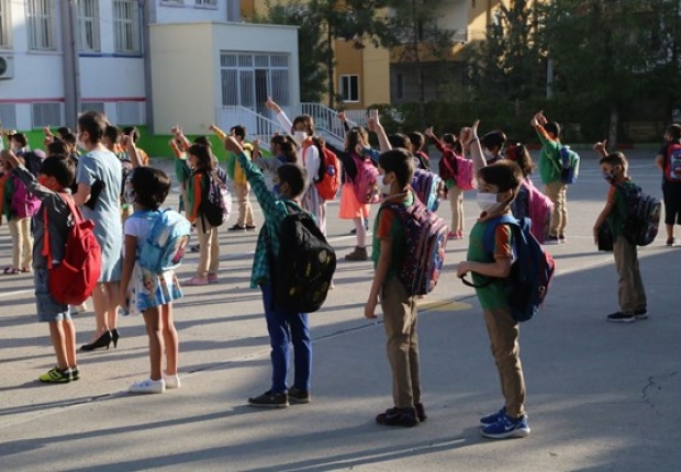 طلاب إحدى المدارس التركية
