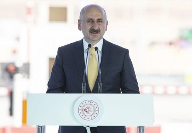 وزير النقل التركي عادل قرة إسماعيل أوغلو - وكالات