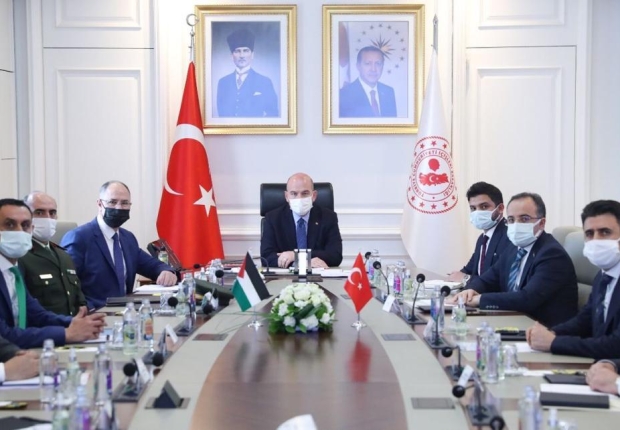 لقاء وزير الداخلية التركي مع السفير الفلسطيني والوفد المرافق