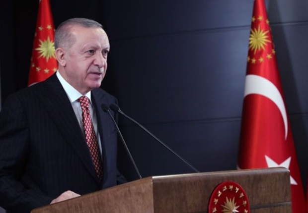 أردوغان أثناء كلمته عبر اتصال مرئي في مراسم افتتاح جسر "حسن كيف-2" بولاية بطمان جنوب شرق تركيا.