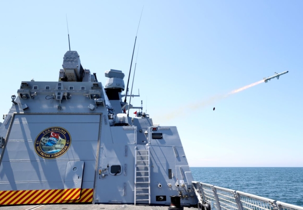 أُطلق الصاروخ من على متن سفينة "قنالي أدا" الحربية في البحر الأسود.