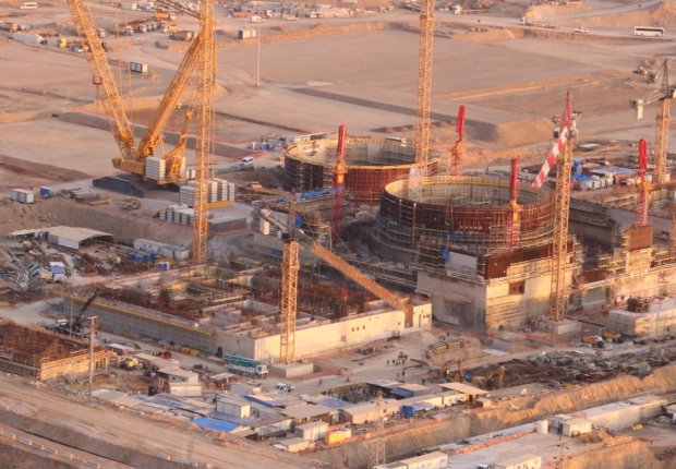 موقع بناء في محطة أكويو للطاقة النووية في مرسين جنوب تركيا