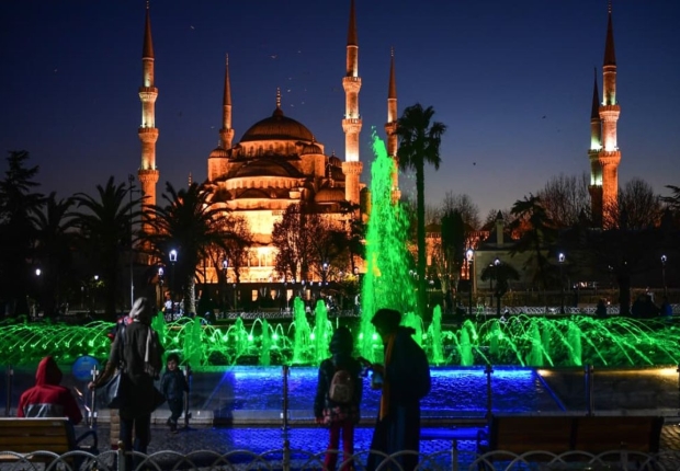 مشهد ليلي في مدينة اسطنبول