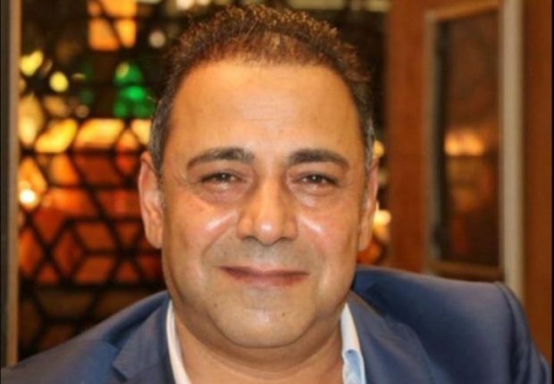 الكاتب عدنان عبد الرزاق
